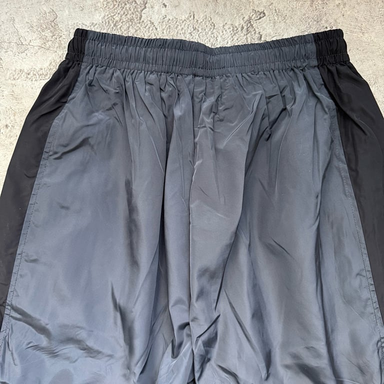 Balenciaga Unity Logo Nylon Shorts Grey - 5