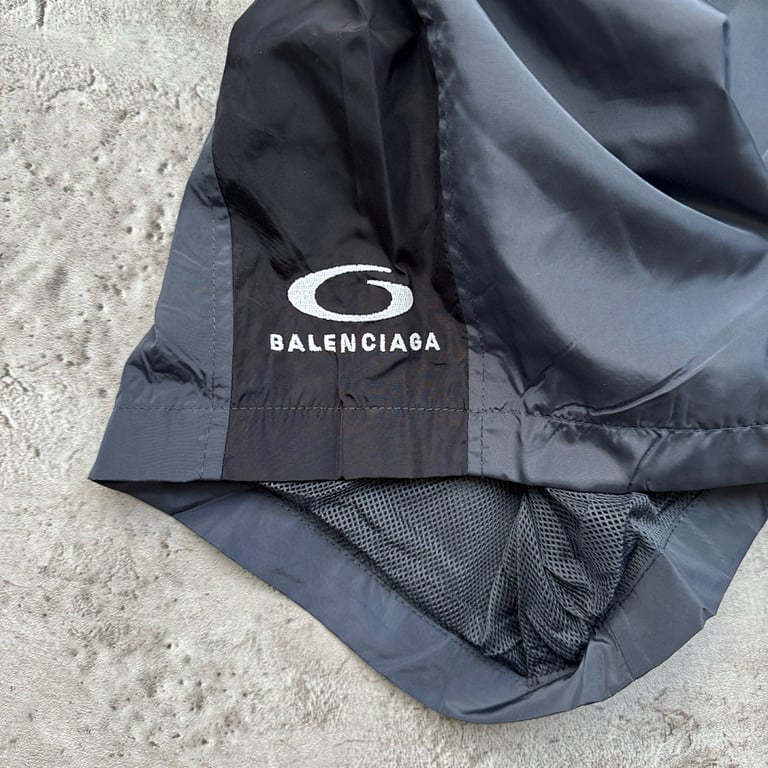 Balenciaga Unity Logo Nylon Shorts Grey - 7