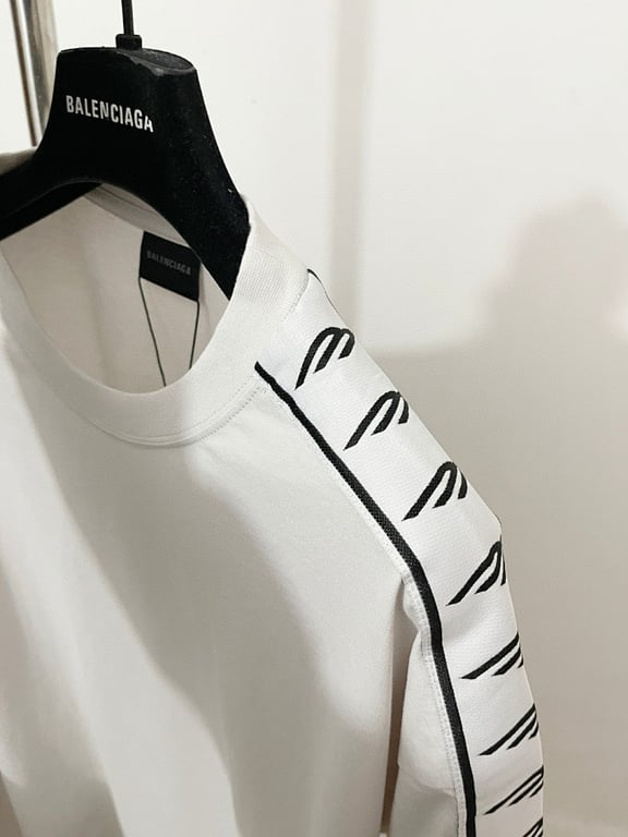 Balenciaga Side Stripe T-Shirt 33132-90L - 17