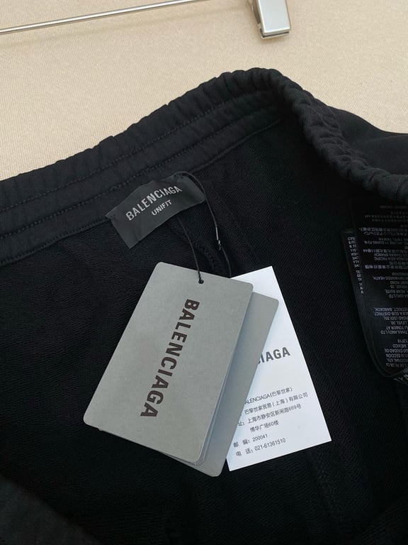 Balenciaga Caution Graphic Shorts - 20