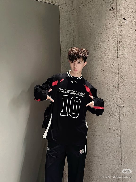 Balenciaga 10 Sporty Long Sleeve Black - 4