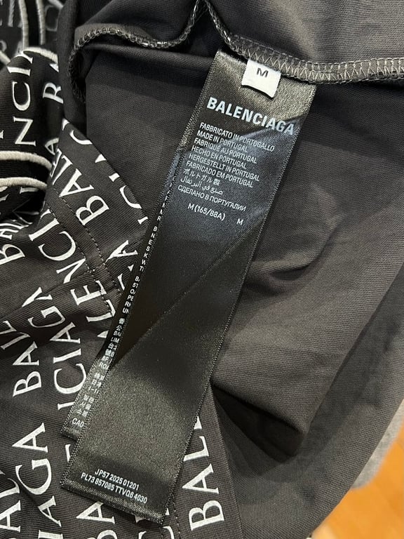 Balenciaga All-Over Logo Script T-Shirt - 12