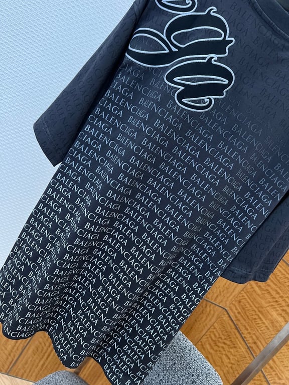 Balenciaga All-Over Logo Script T-Shirt - 10