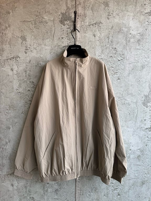 Balenciaga G-Logo Zip-Up Windbreaker 52407−24L - 10