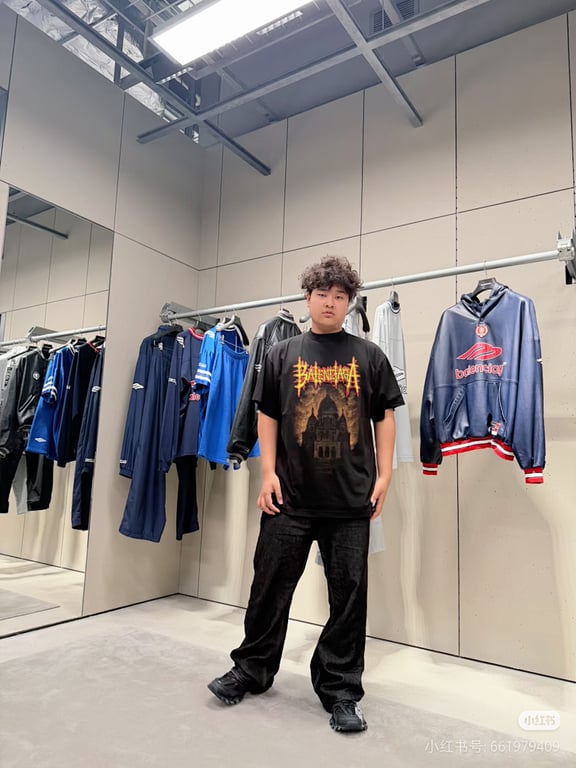 Balenciaga Metal Logo Cathedral Graphic Tee - 5