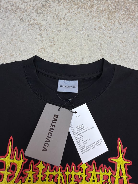 Balenciaga Metal Logo Cathedral Graphic Tee - 9