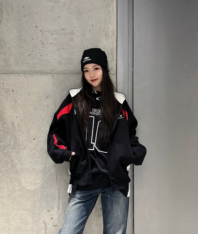 Balenciaga x NBA Zip-Up Hoodie Black - 11