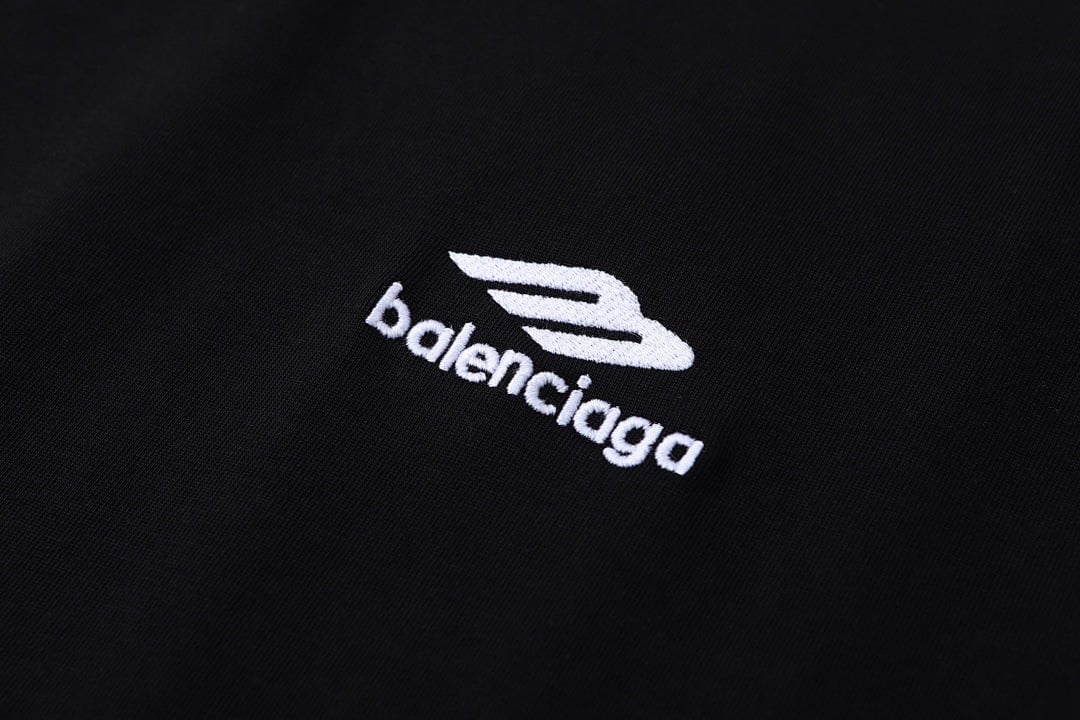 Balenciaga 52015-51L Logo T-Shirt Black - 12