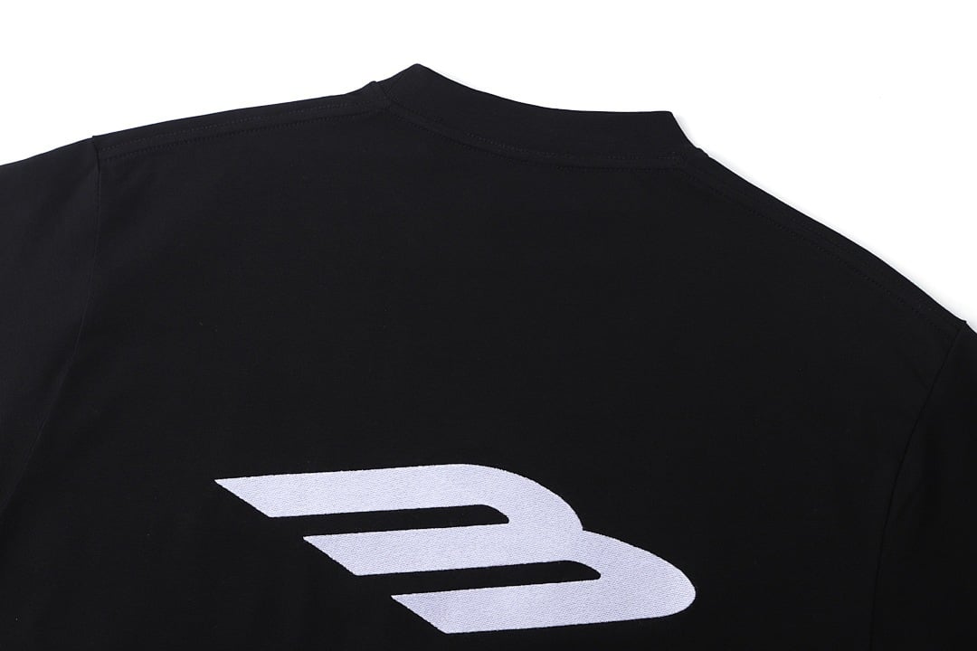 Balenciaga 52015-51L Logo T-Shirt Black - 10