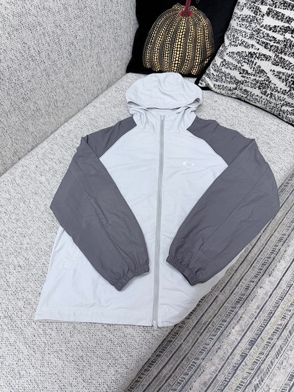 Balenciaga Two-Tone Windbreaker and Shorts Set - 6