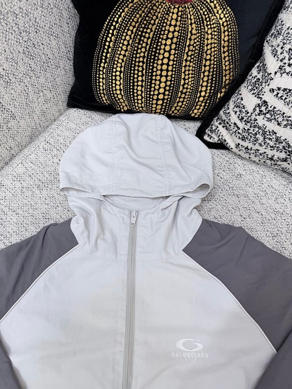 Balenciaga Two-Tone Windbreaker and Shorts Set - 8
