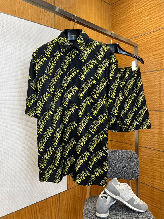 Balenciaga Slime Logo Shirt and Shorts Set - 4