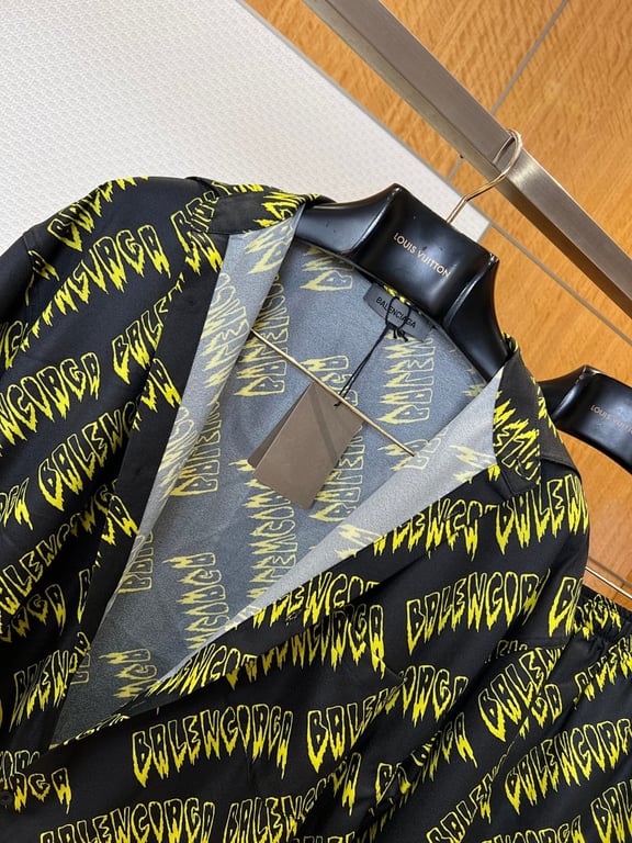 Balenciaga Slime Logo Shirt and Shorts Set - 7
