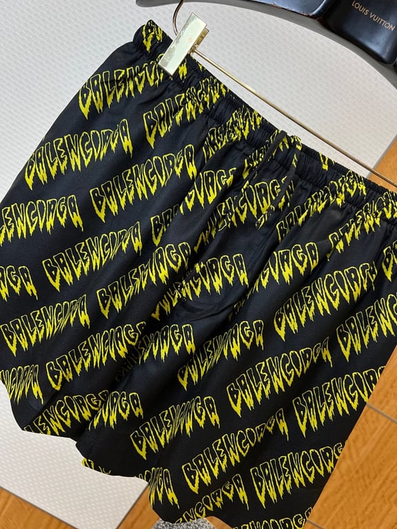 Balenciaga Slime Logo Shirt and Shorts Set - 9