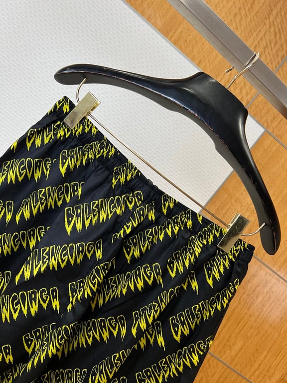 Balenciaga Slime Logo Shirt and Shorts Set - 10