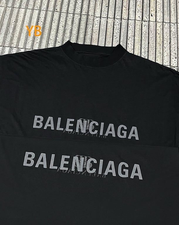 Balenciaga Graphic Logo T-Shirt Black 52056−51L - 11