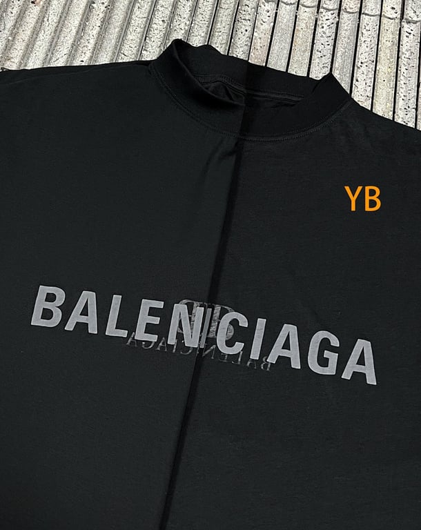 Balenciaga Graphic Logo T-Shirt Black 52056−51L - 12
