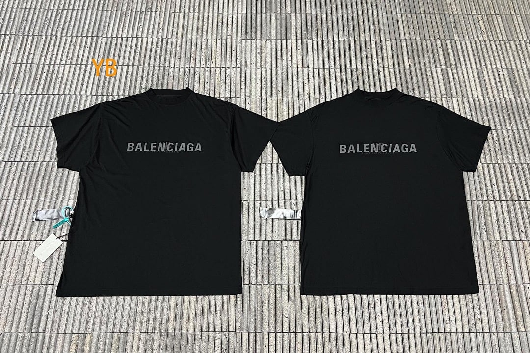 Balenciaga Graphic Logo T-Shirt Black 52056−51L - 7