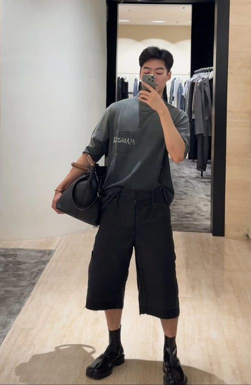 Maison Margiela Distressed Logo Pocket T-Shirt Faded Black - 4