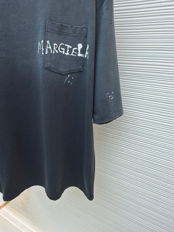 Maison Margiela Distressed Logo Pocket T-Shirt Faded Black - 10