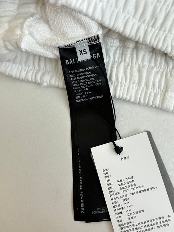 Balenciaga 3187-2L White Graphic Shorts - 11