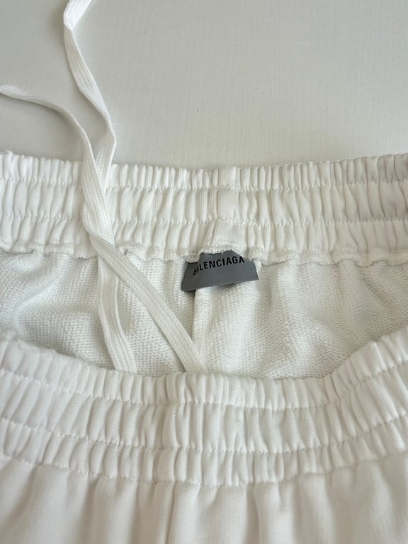 Balenciaga 3187-2L White Graphic Shorts - 10