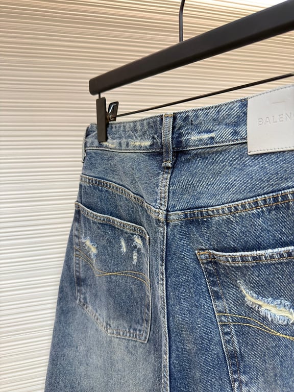 Balenciaga Wide-Leg Pleated Denim Shorts Blue - 13