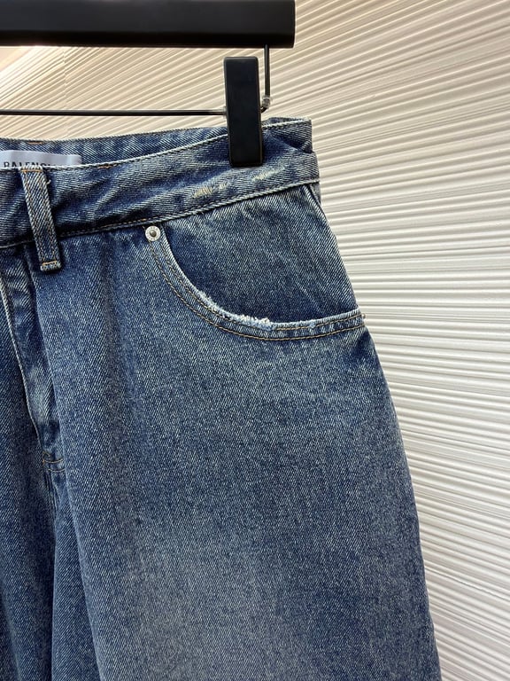 Balenciaga Wide-Leg Pleated Denim Shorts Blue - 9
