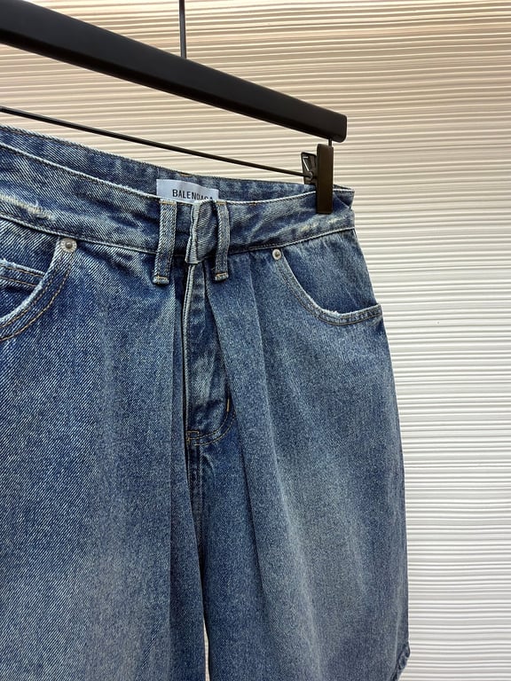 Balenciaga Wide-Leg Pleated Denim Shorts Blue - 10