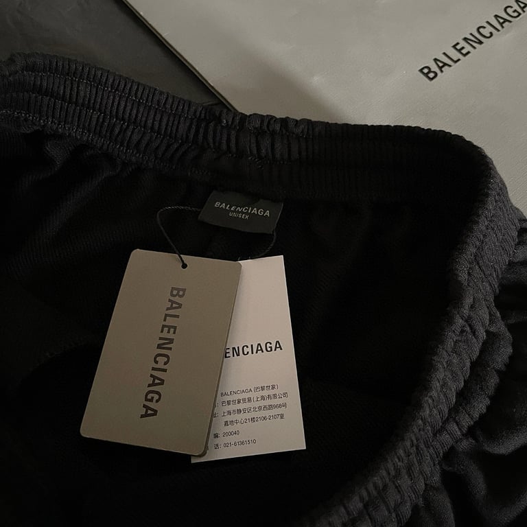 Balenciaga Logo Shorts 52078-51L - 3