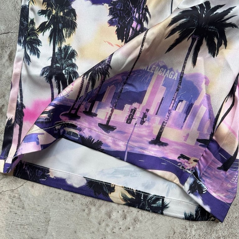 Balenciaga Graphic Print Shirt and Shorts Set - 5