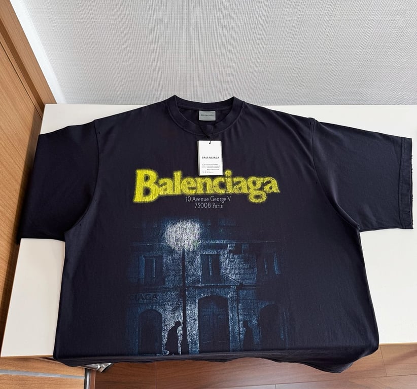 Balenciaga 10 Avenue George V Graphic T-Shirt - 10