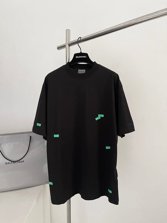 Balenciaga Sticker Detail T-Shirt 326099-5L - 11