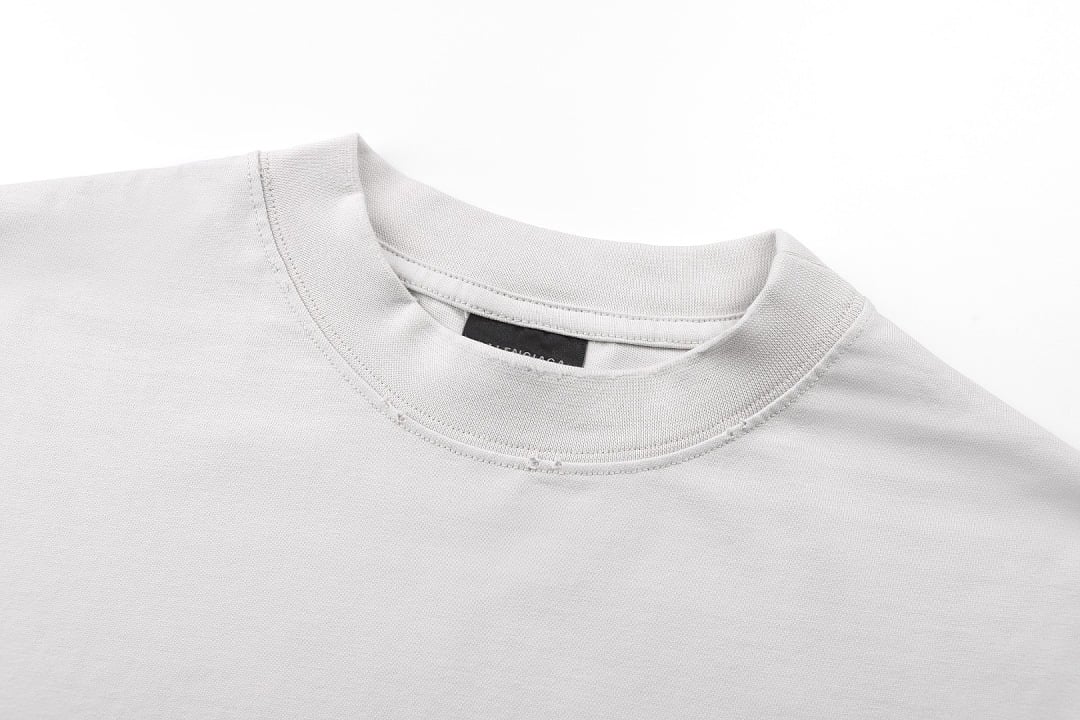 Balenciaga Spray Logo Distressed T-Shirt - 18