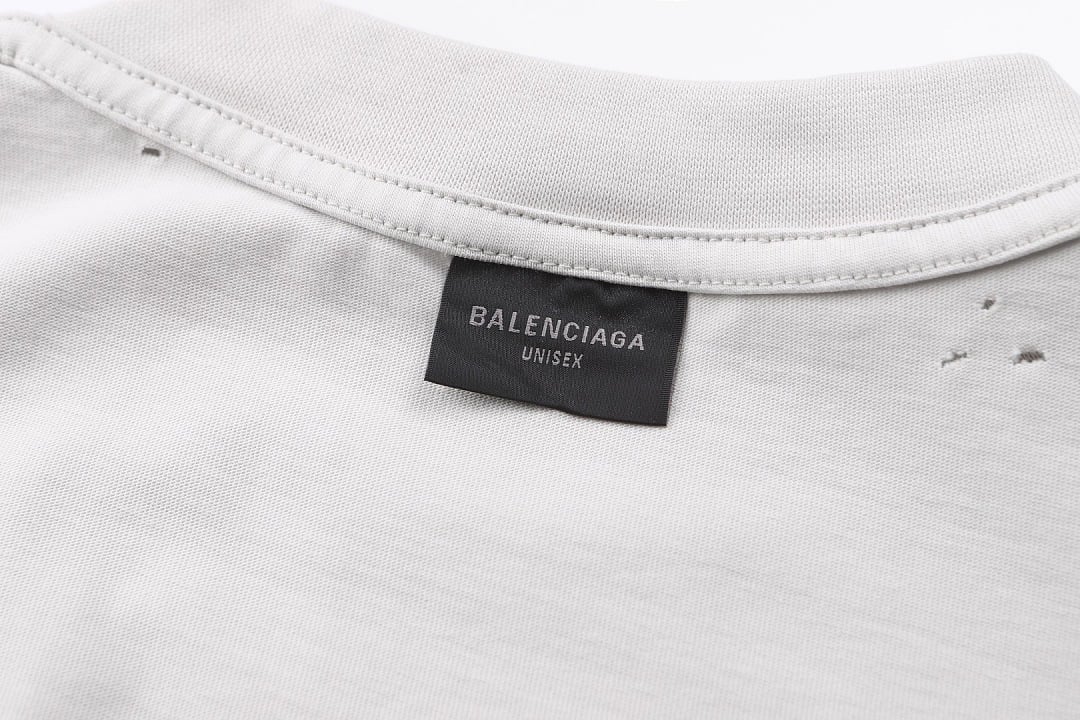 Balenciaga Spray Logo Distressed T-Shirt - 23