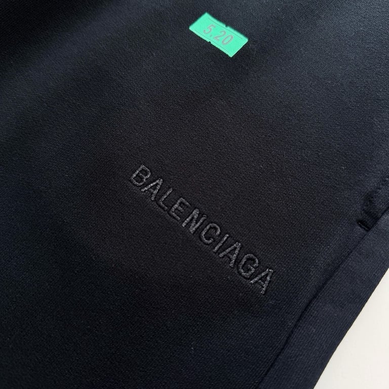 Balenciaga Logo Sweat Shorts 326097-5L - 12