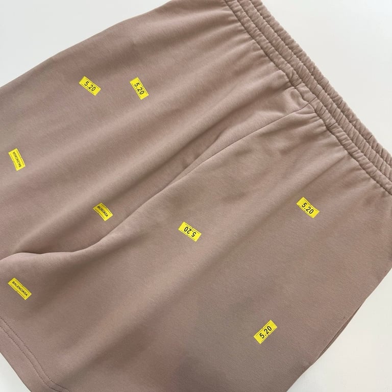 Balenciaga Logo Sweat Shorts 326097-5L - 18