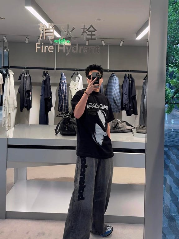 Balenciaga Wide-Leg Logo Jeans Grey - 3