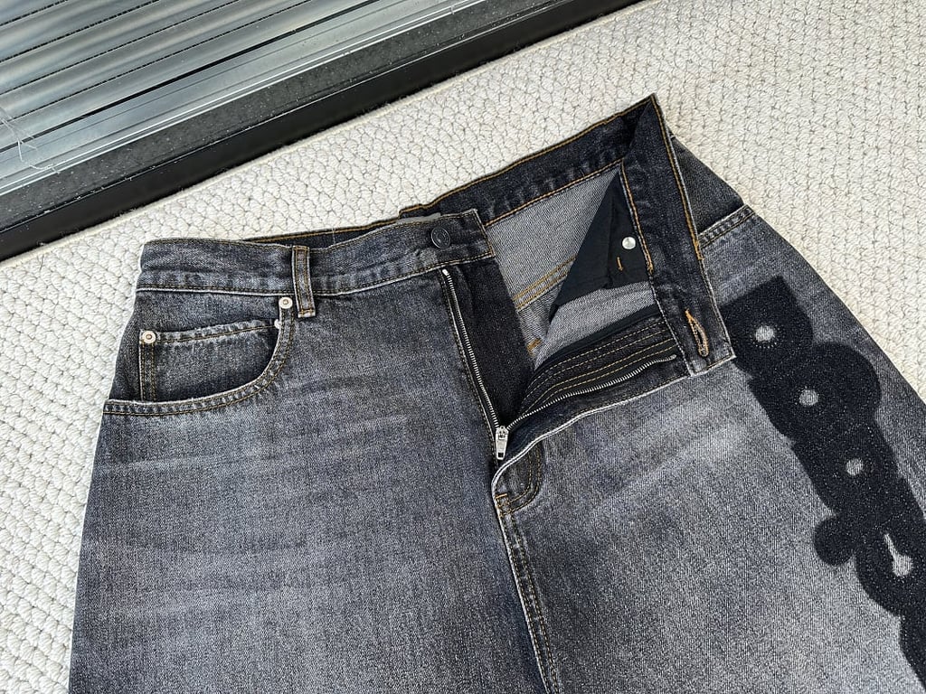 Balenciaga Wide-Leg Logo Jeans Grey - 8