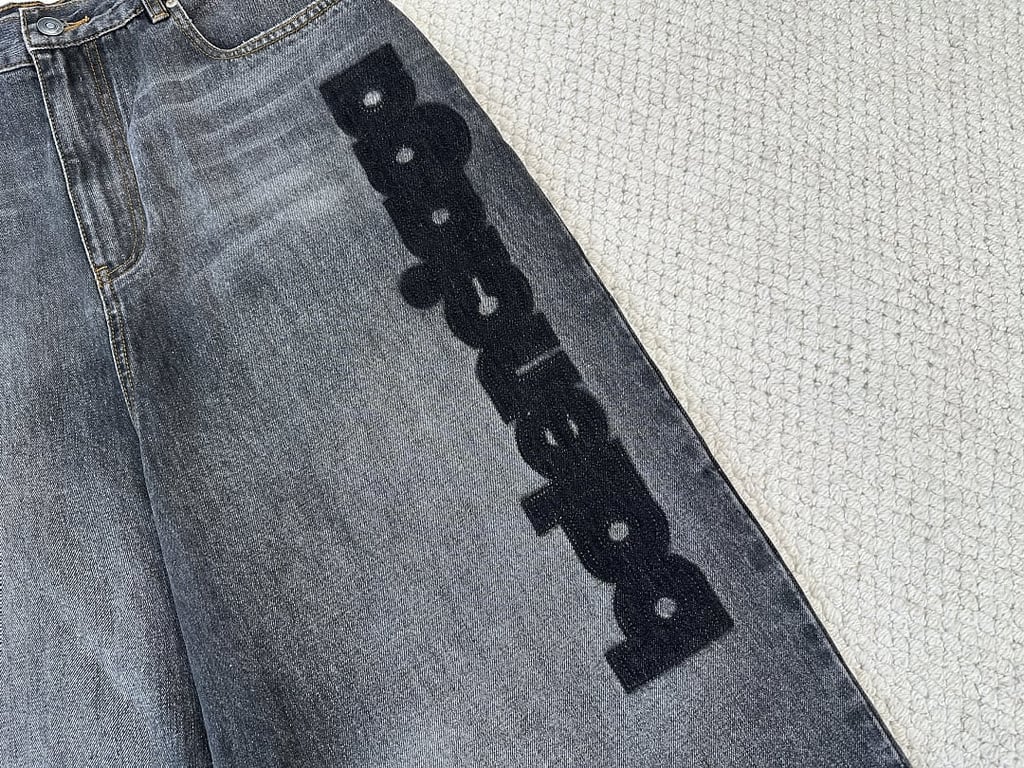 Balenciaga Wide-Leg Logo Jeans Grey - 9