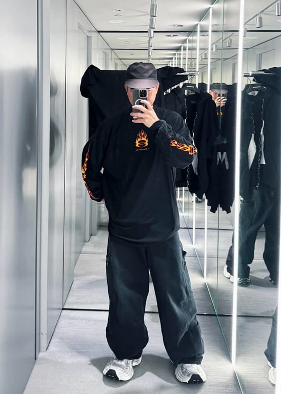 Balenciaga Flame Graphic Long Sleeve Black - 12