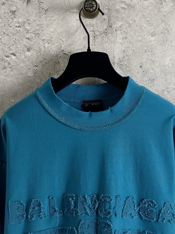 Balenciaga Distressed Logo Tee Olive - 17