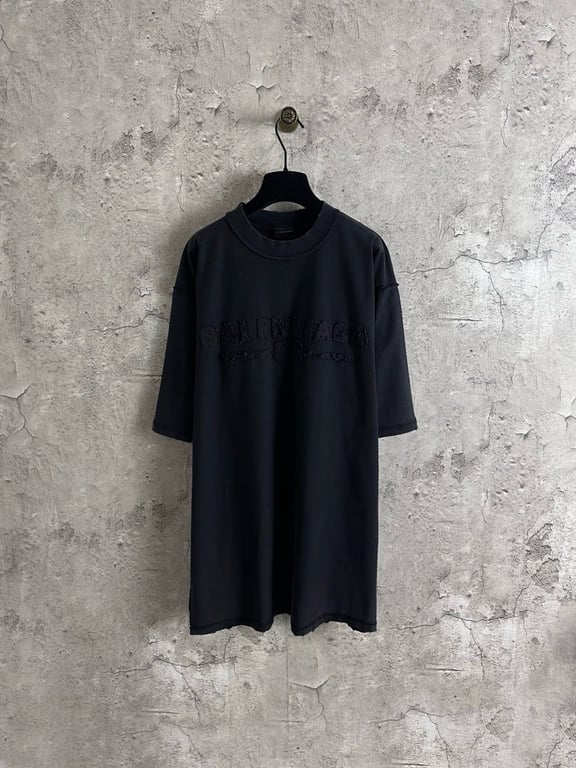Balenciaga Distressed Logo Tee Olive - 19
