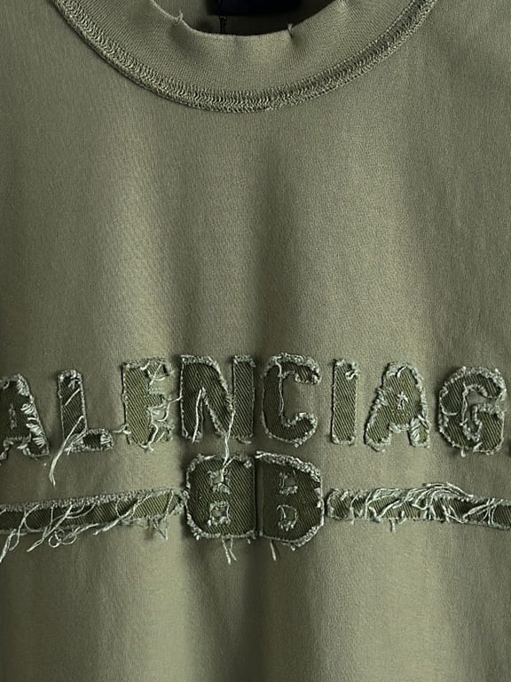 Balenciaga Distressed Logo Tee Olive - 5