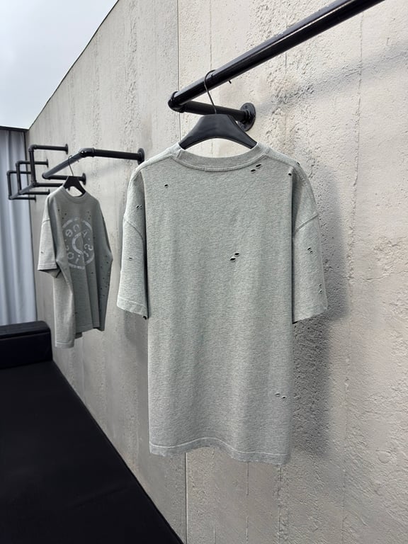Acne Studios Distressed Logo T-Shirt 625184-60L - 12