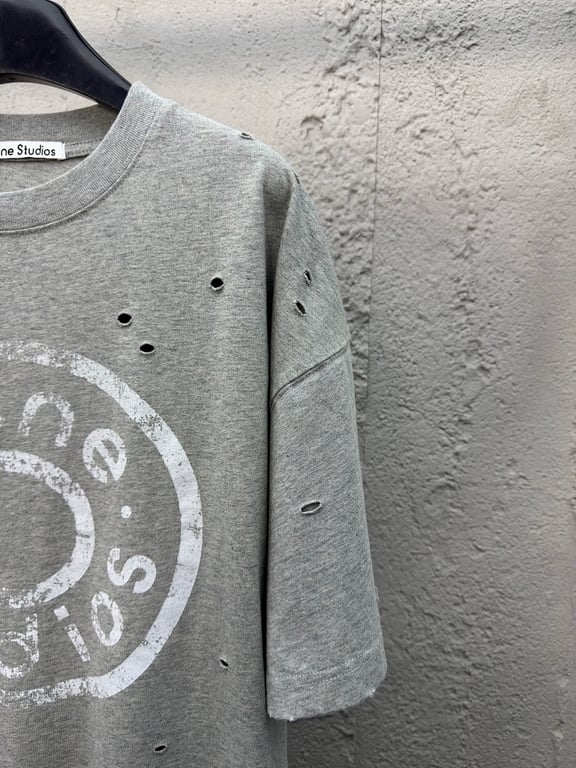 Acne Studios Distressed Logo T-Shirt 625184-60L - 13