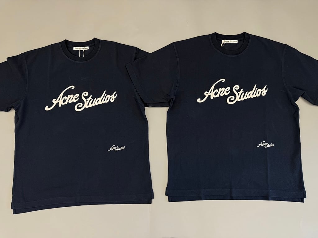 Acne Studios Script Logo T-Shirt - 17