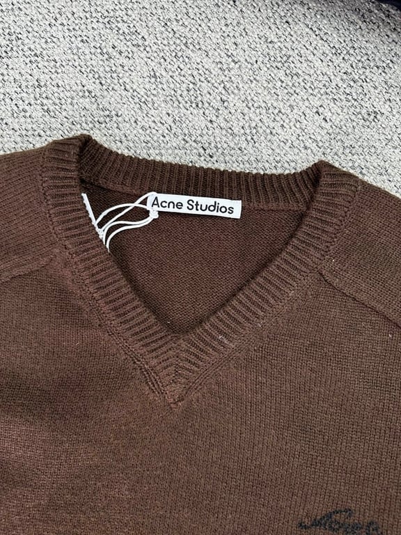 Acne Studios V-Neck Logo Sweater Brown - 6