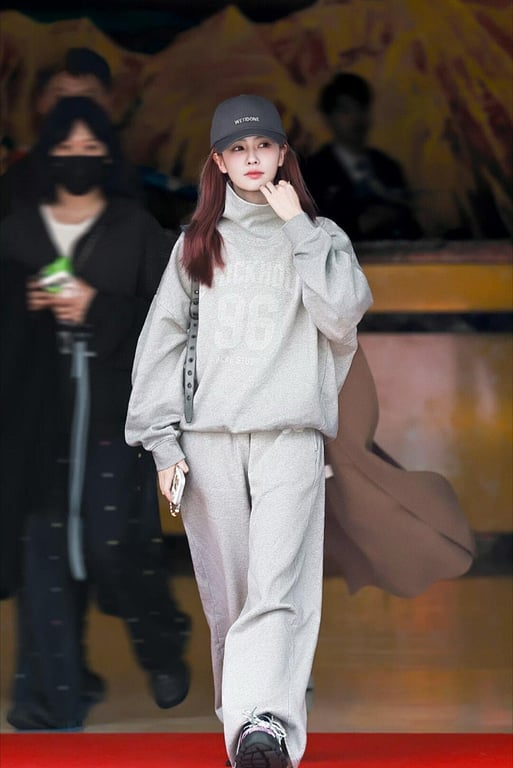 Acne Studios Stockholm 96 Funnel Neck Sweatshirt - 5