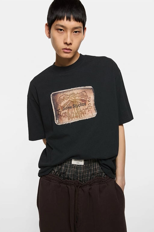 Acne Studios Floragatan 13 Patch Graphic Tee - 7